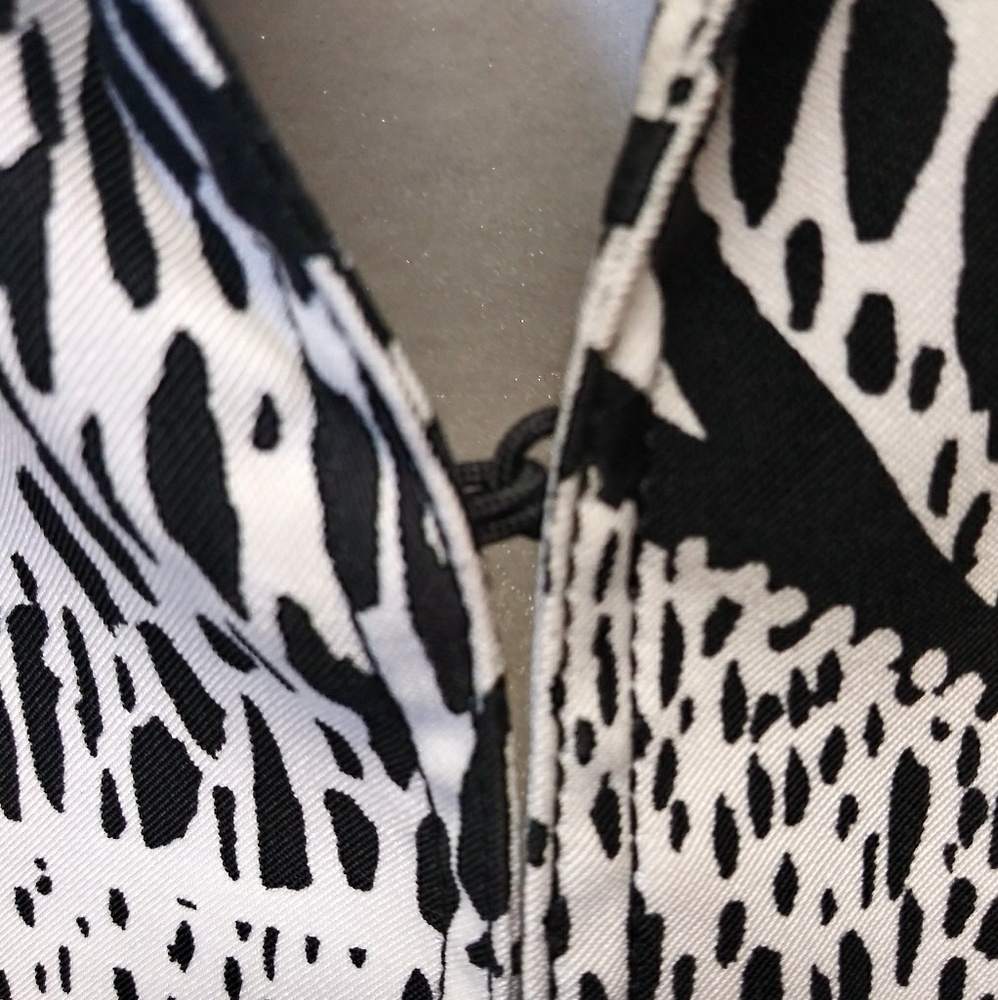 Chico's black and white blazer - Picture 3 of 4
